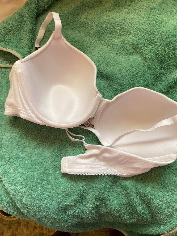 Sutien Victoria’s Secret original SUA mărimea 40 c alb