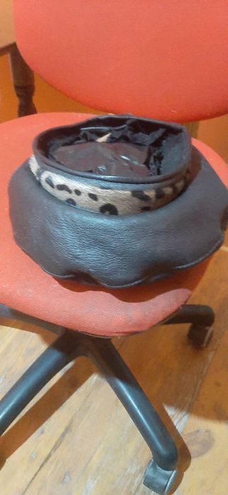 Женский головной убор из натуральной кожи,меха.в отличном состоянии