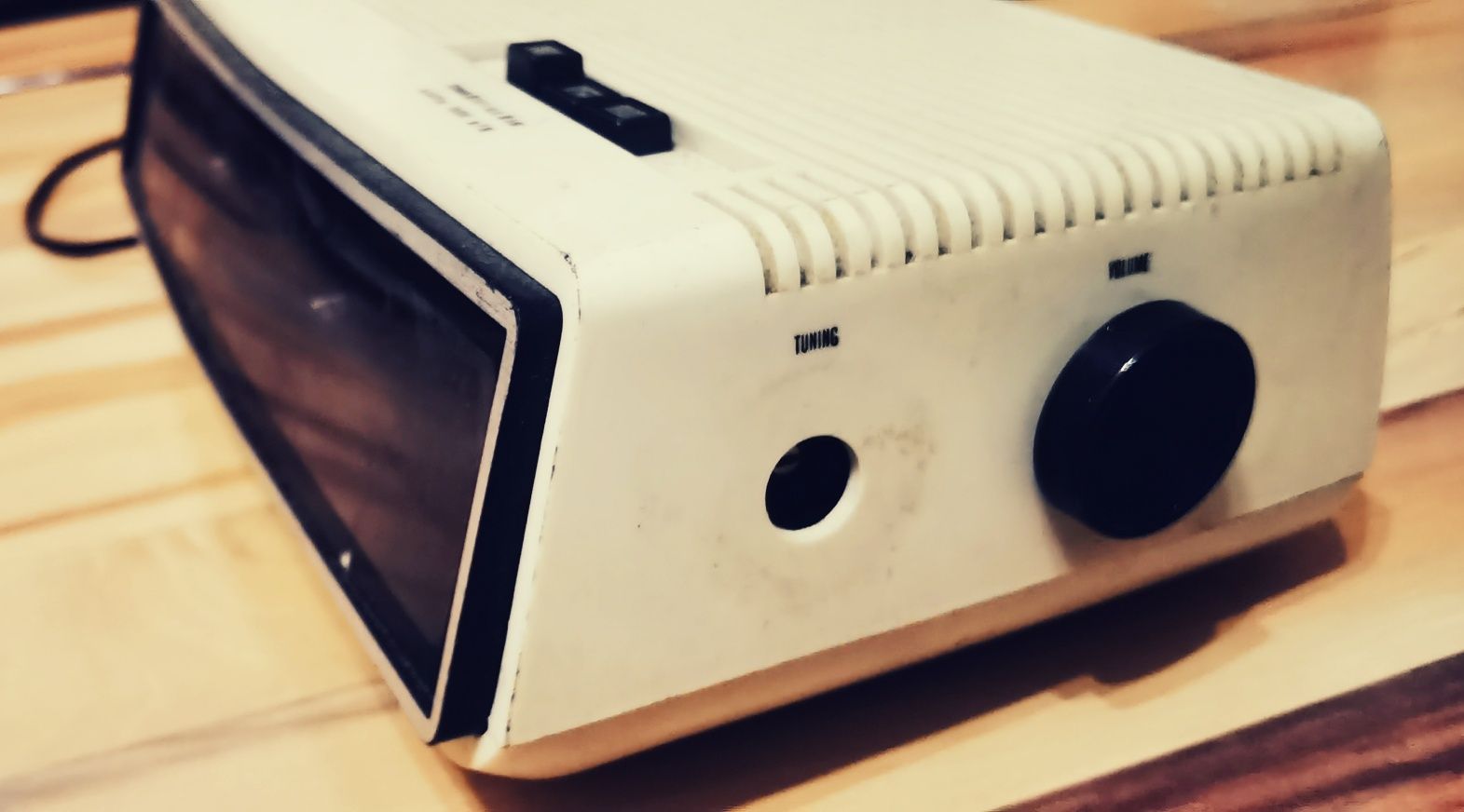 Radio cu ceas flip clock Vanica Ef 570  retro vintage de colecție