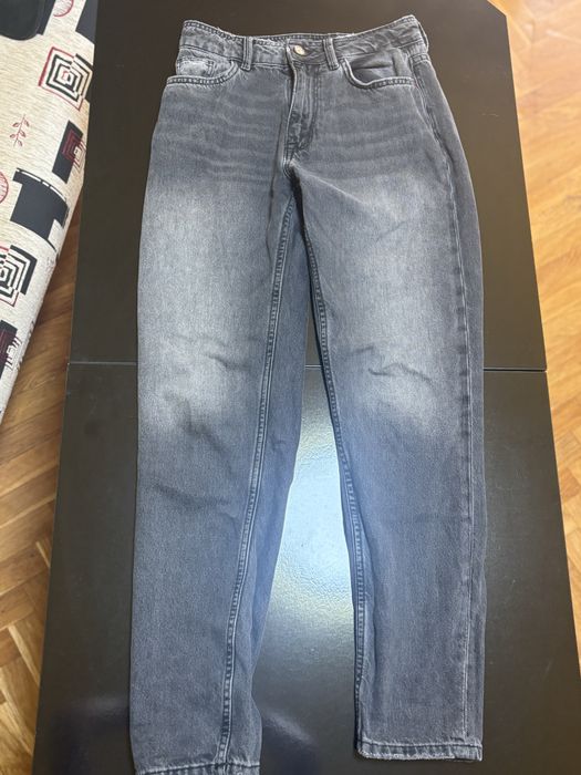 Дънки и клинове на различни марки