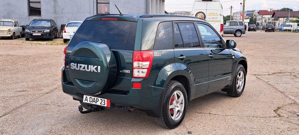 Suzuki Grand Vitara 1.9 DIESEL 4x4 REDUCTOR MIC/MARE an 2010