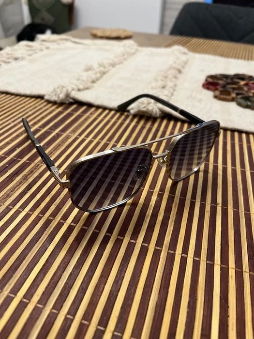 Ochelari de soare dita