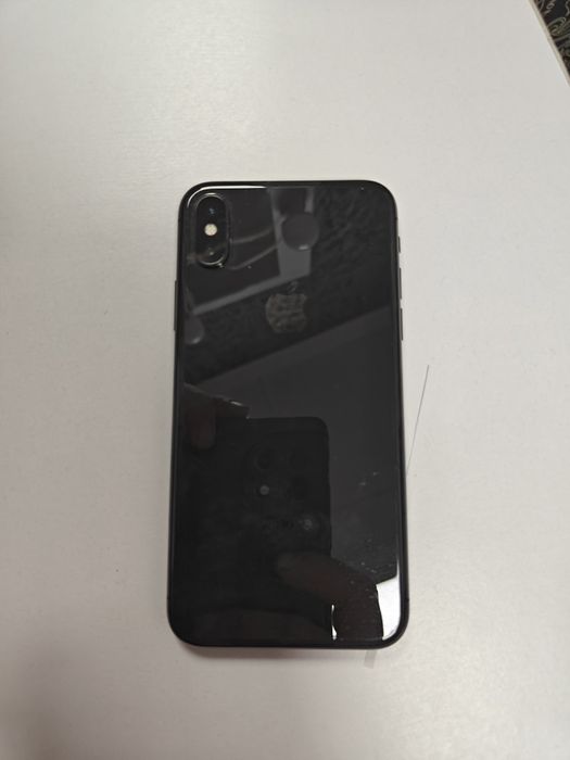 Продам Б/У iPhone X на 64 гб