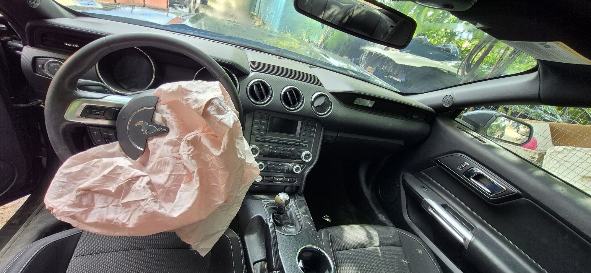 Продава се Ford Mustang 2015