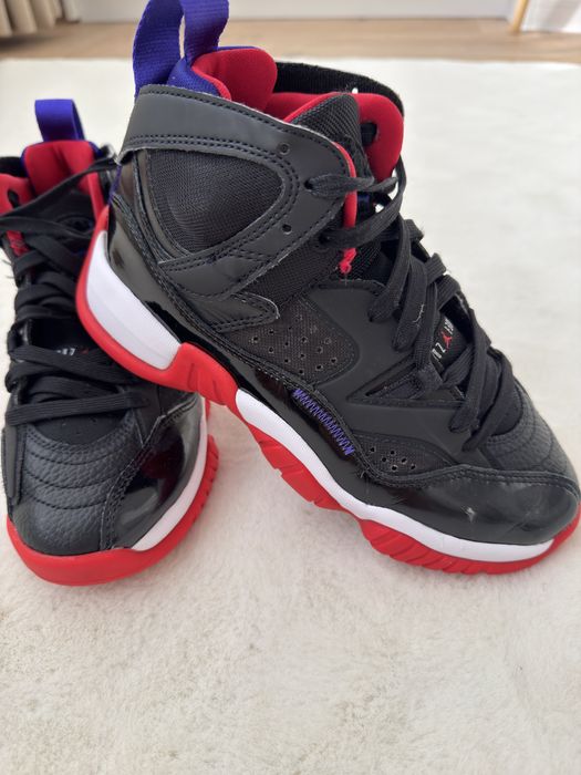Детски кецове NIKE JORDAN