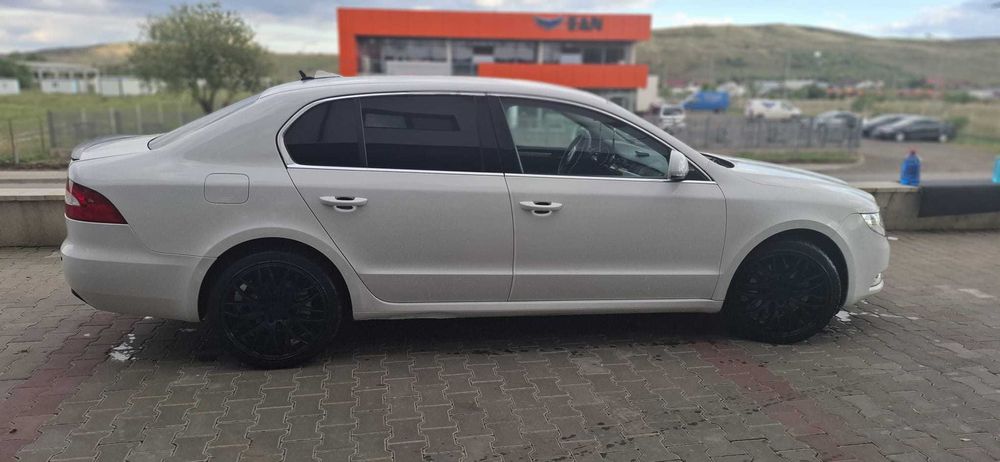 Skoda Superb 2010