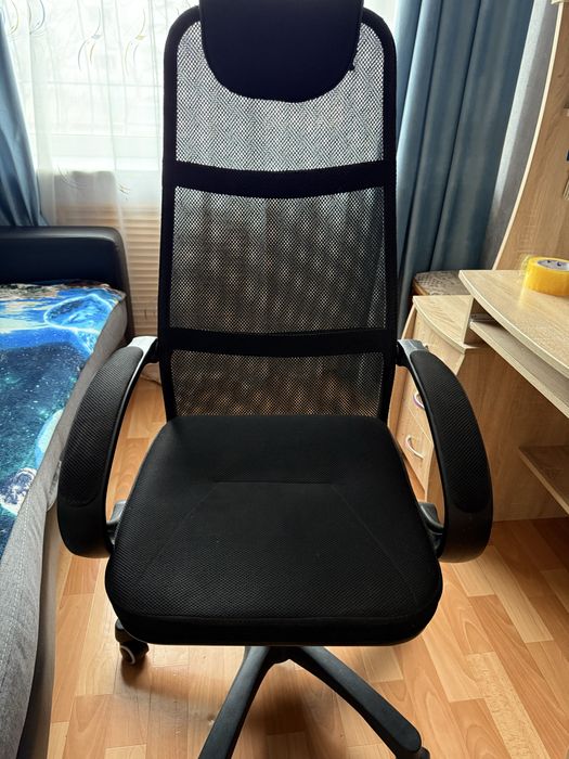 Кресло компьютерное черное