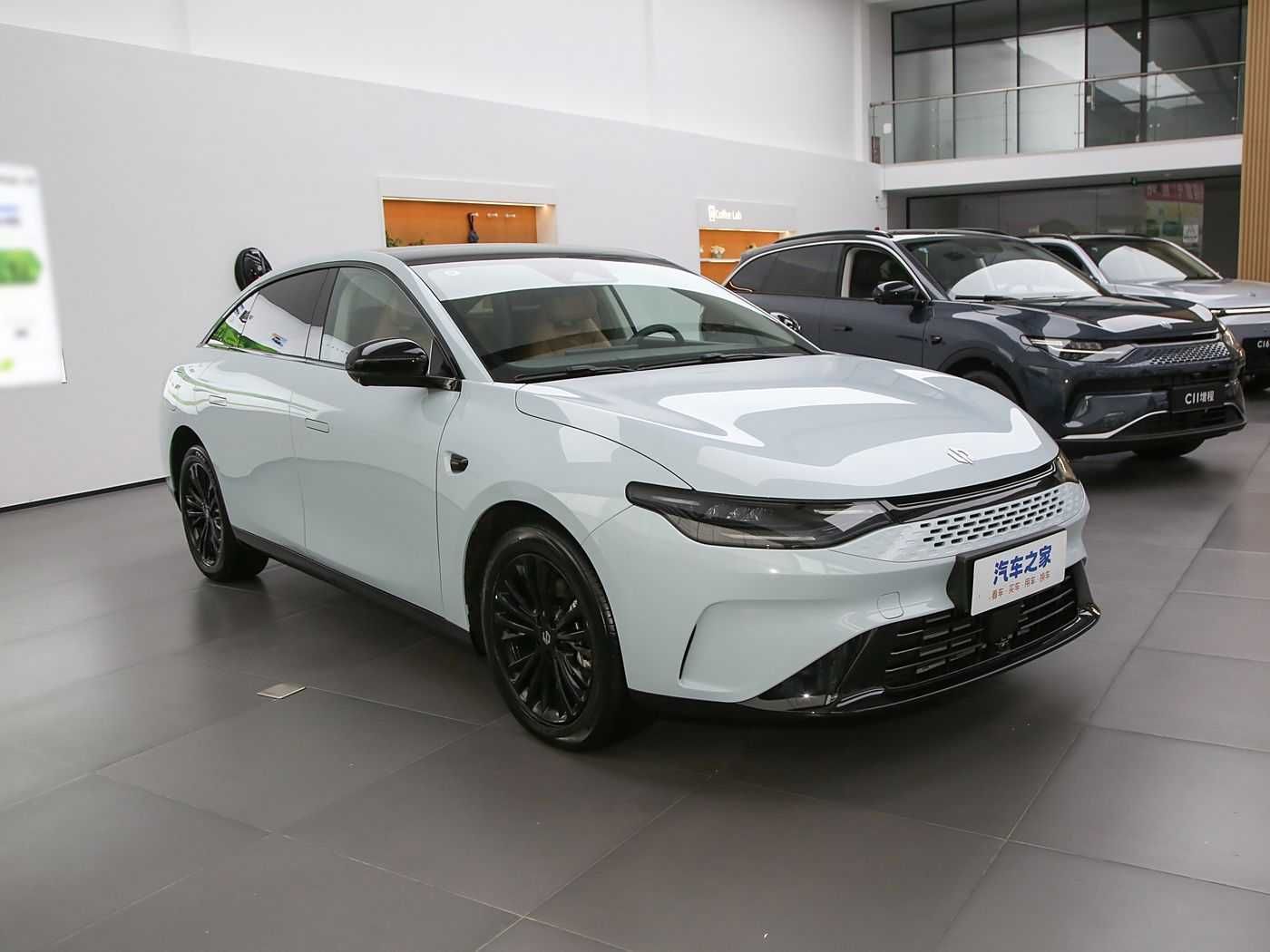 leapmotor с01 216 гибрид comfort 22 500$