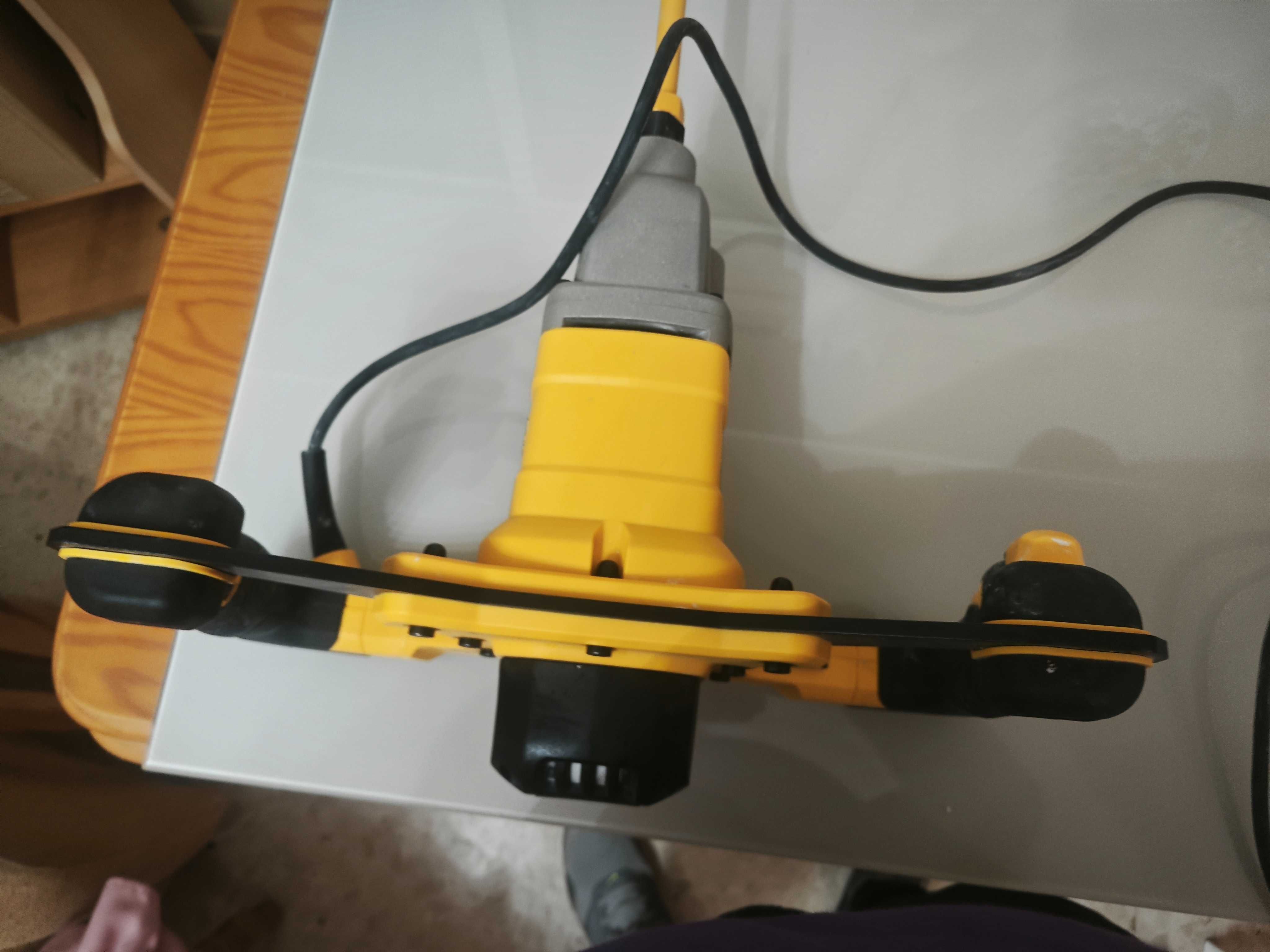Mixer Dewalt 1800W