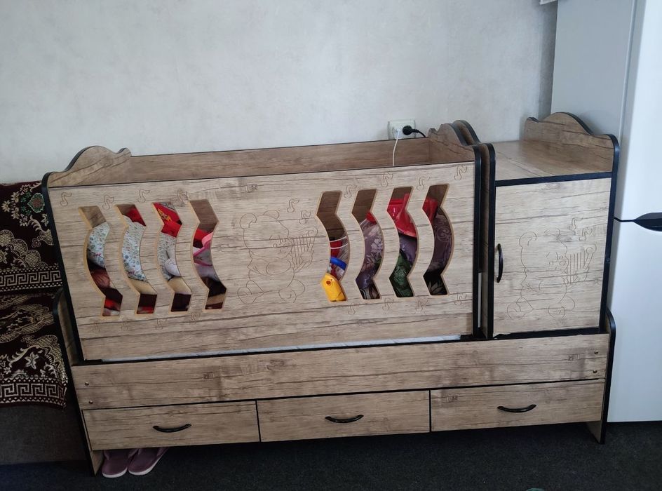 Продается детская кроватка