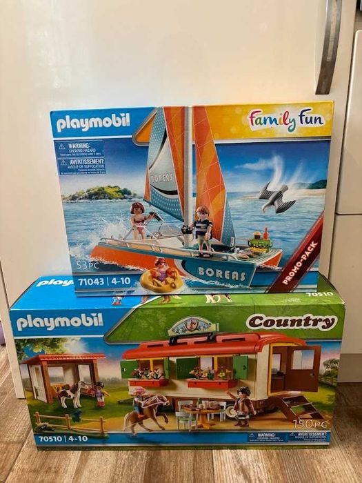 Нови Playmobil 71043 Катамаран и 70510 Дом на понита