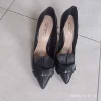 Продам женские туфельки Basconi 37р