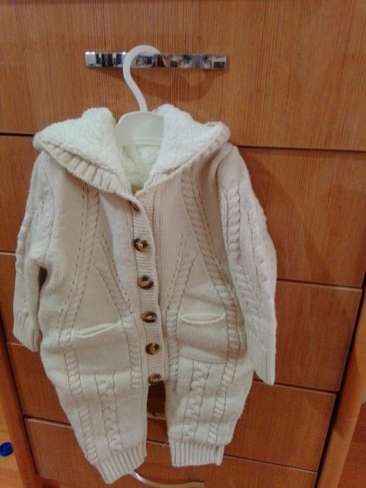 Детский кишки комбинзон сотилади размири 6 ойликкача