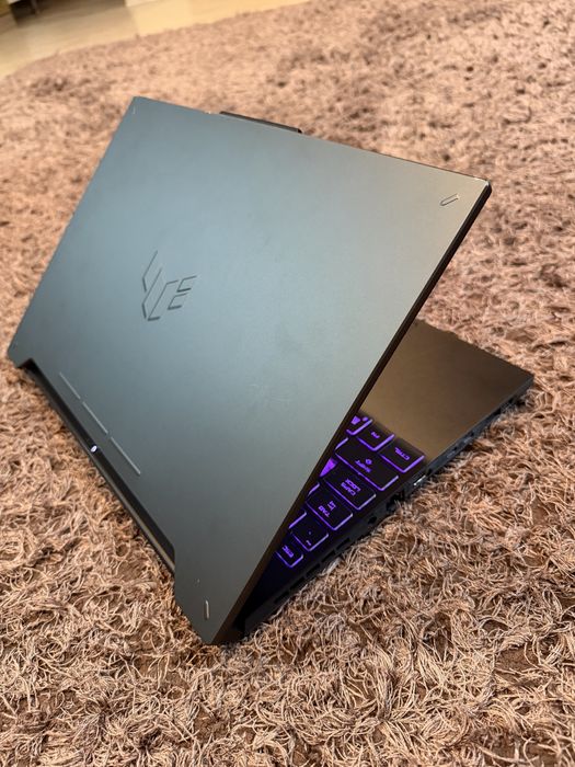 Laptop Gaming ASUS TUF AMD Ryzen™ 7 si NVIDIA® GeForce RTX™ 4060