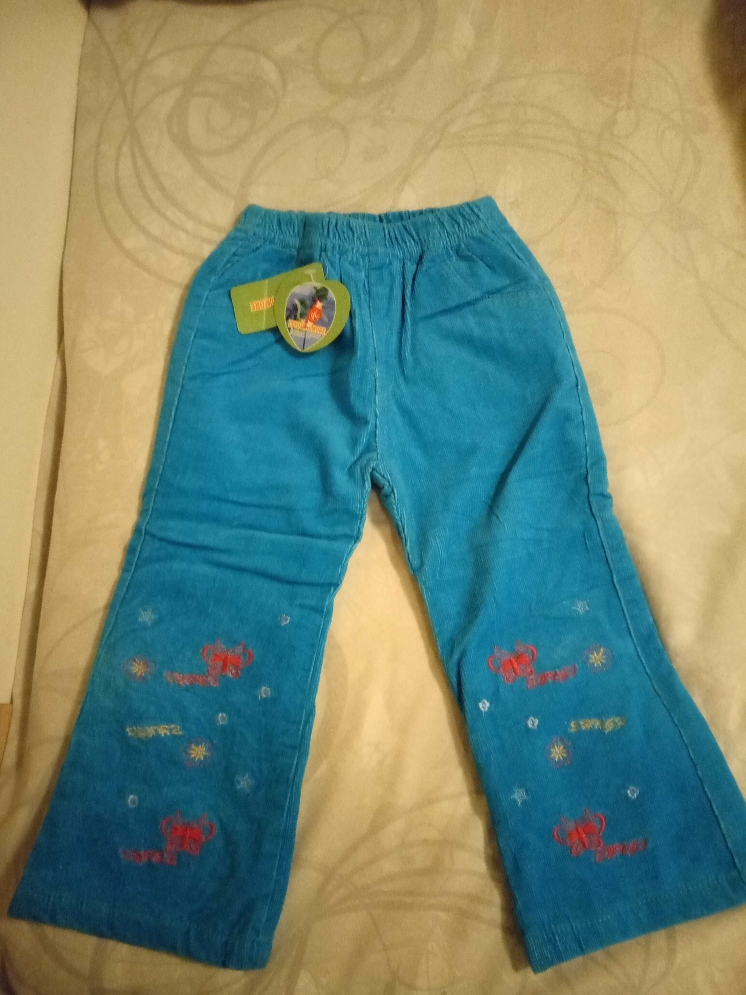 Чисто нови детски панталони джинси 2-3годинки