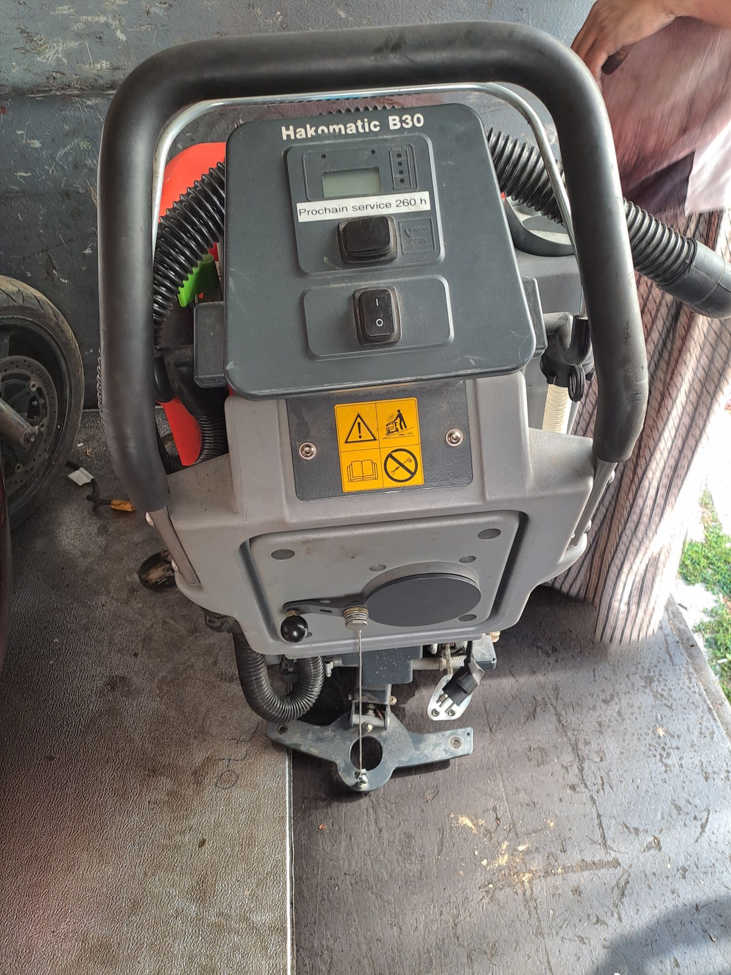 Hakomatic B30 професионална почистваща машина