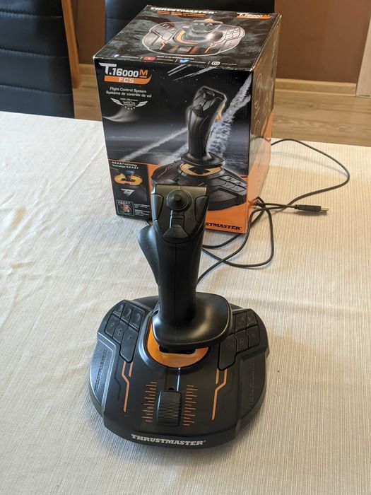Джойстик Thrustmaster T.16000M FCS