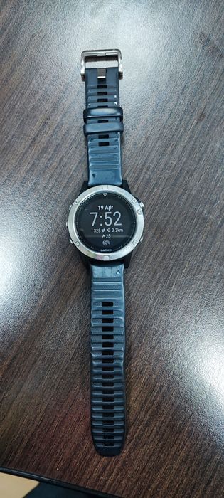 Garmin fenix 5  foarte bun