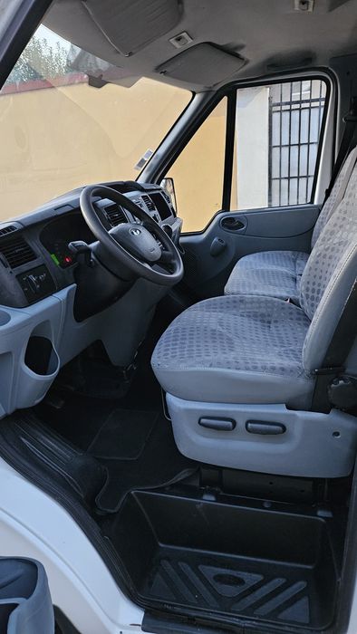 Vând Ford Transit 2,4 115cp Recent introduse în țară
