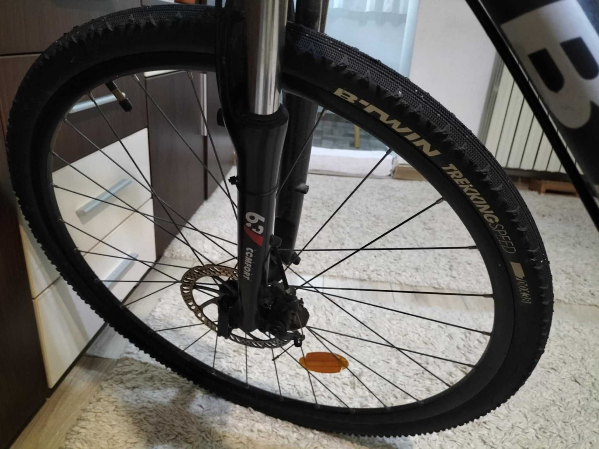 Btwin Riverside 500 Trekking -9 viteze,discuri,cauciucuri noi ~900 RON