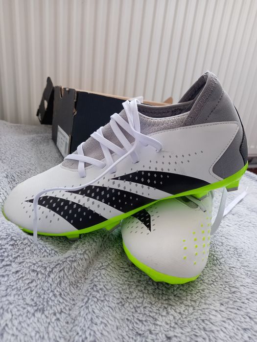 Adidasi fotbal nefolositi