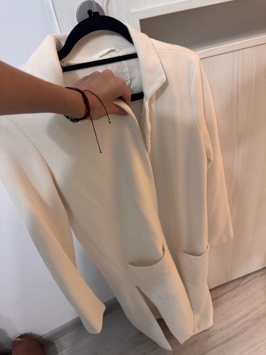 Trenci alb lung amisu