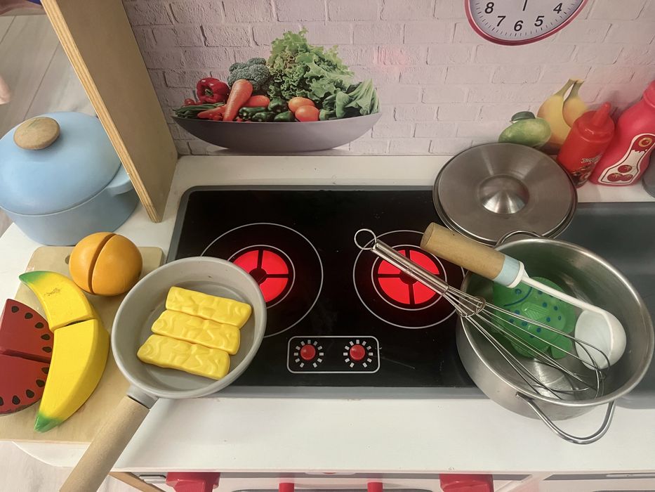 Детска дървена кухня Лидл Lidl + аксесоари, готварска престилка