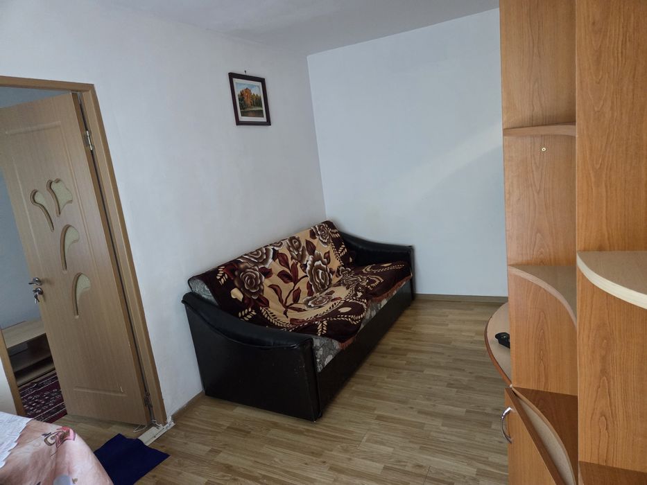 Persoana fizica,  ap.2 camere 33 mp, Tatarasi