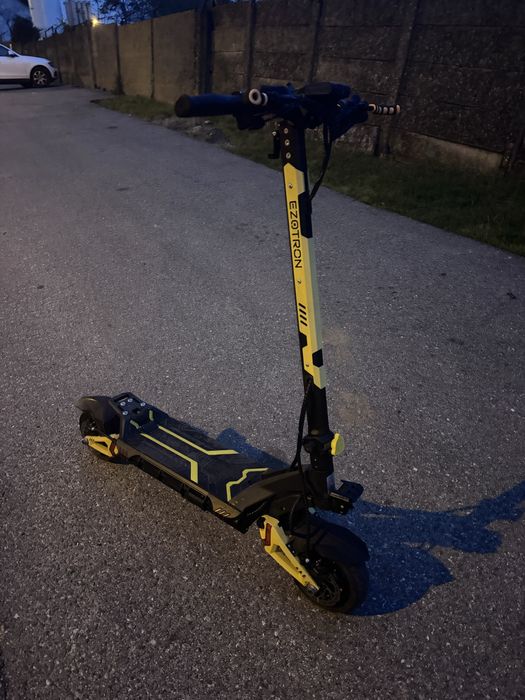 Trotineta electrica Ezotron E400 Pro