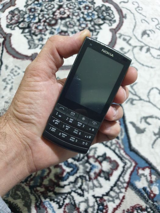 Nokia X3-02  sotladi