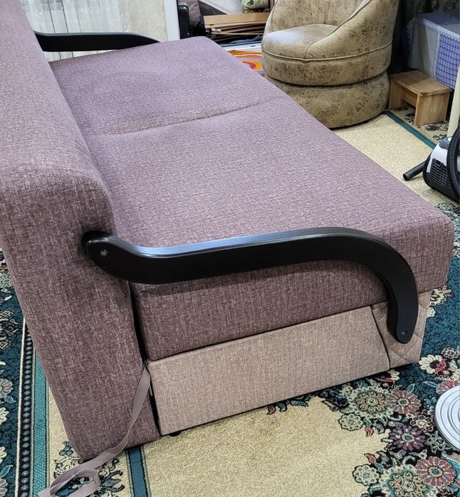 Продам диван,раздвижной