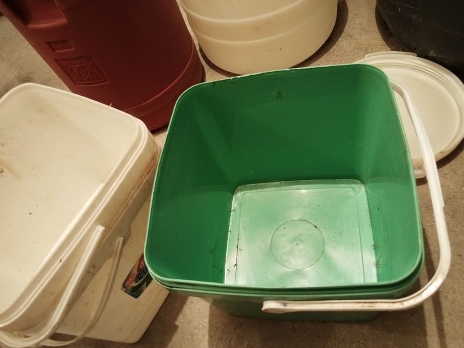 Бидон с капак на резба 70 литра, кофи