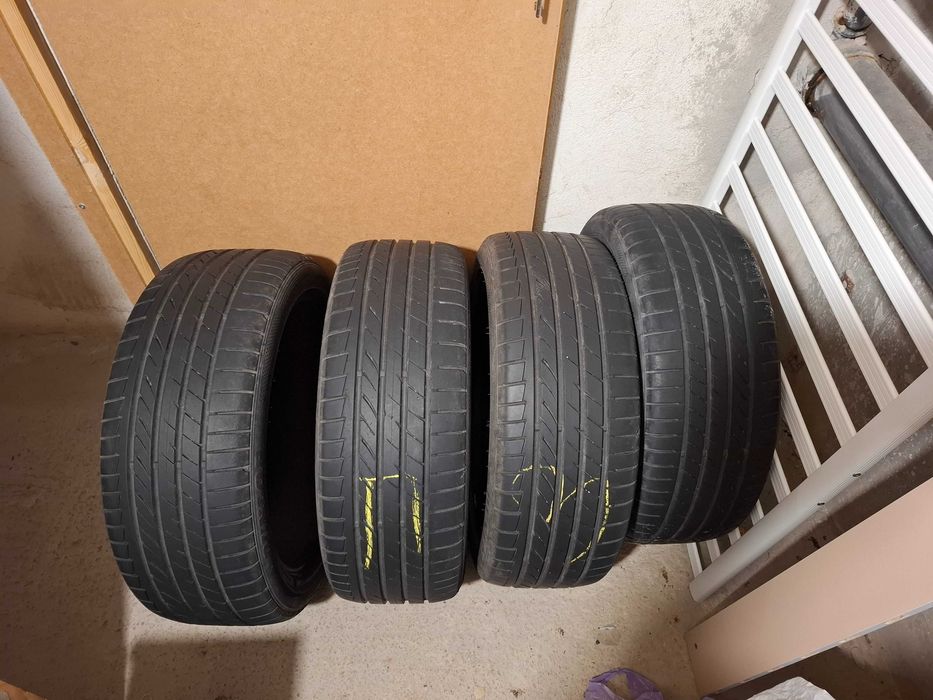 Летни гуми 215 45 18 Dunlop SP Sport Maxx TT 215/45 R18