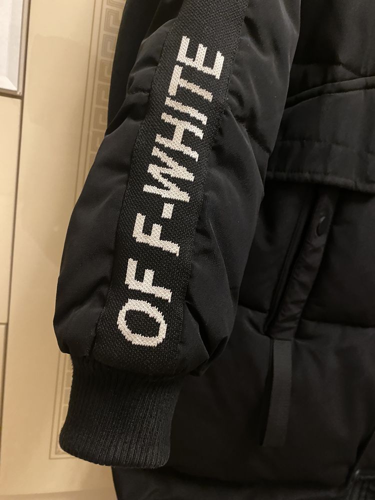 Зимняя черная куртка Off-White