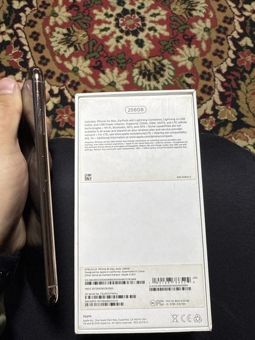Xs max 256/gb aybi yoq srochno