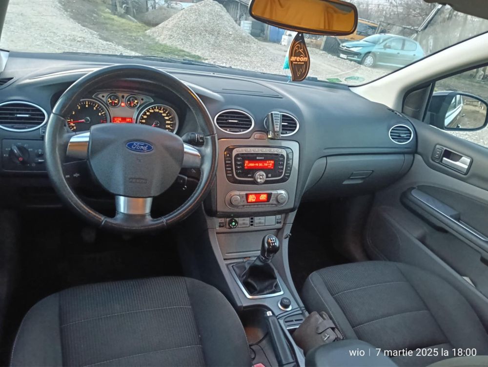 Ford Focus 2 Facelift TITANIUM 1.8 Benzina + GPL