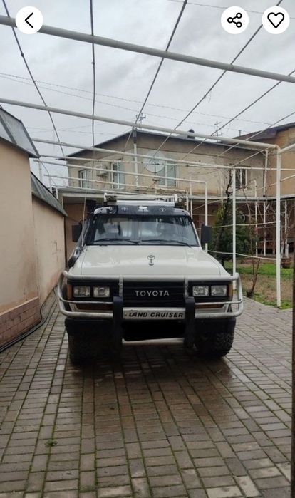 Джип Тойота Ленд Крузер