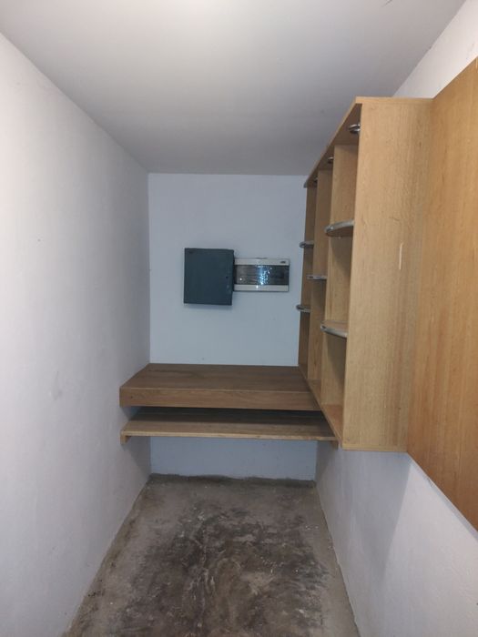 Dau in chirie spațiu pretabil pentru atelier