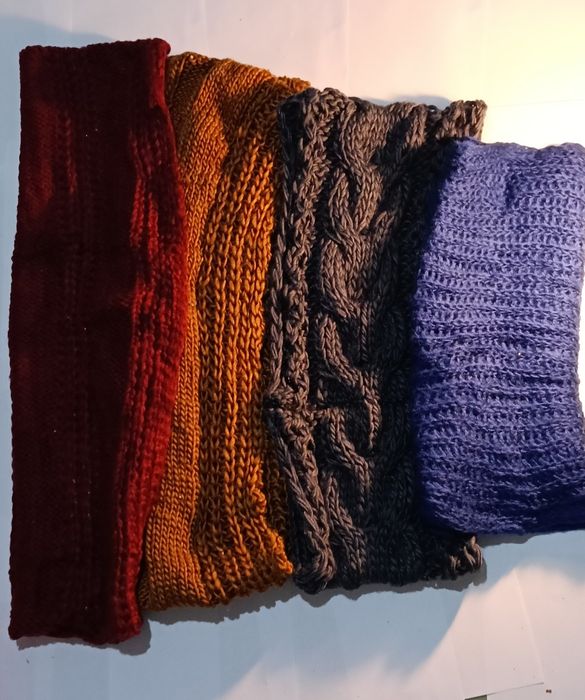 Patru gulere de dama noi