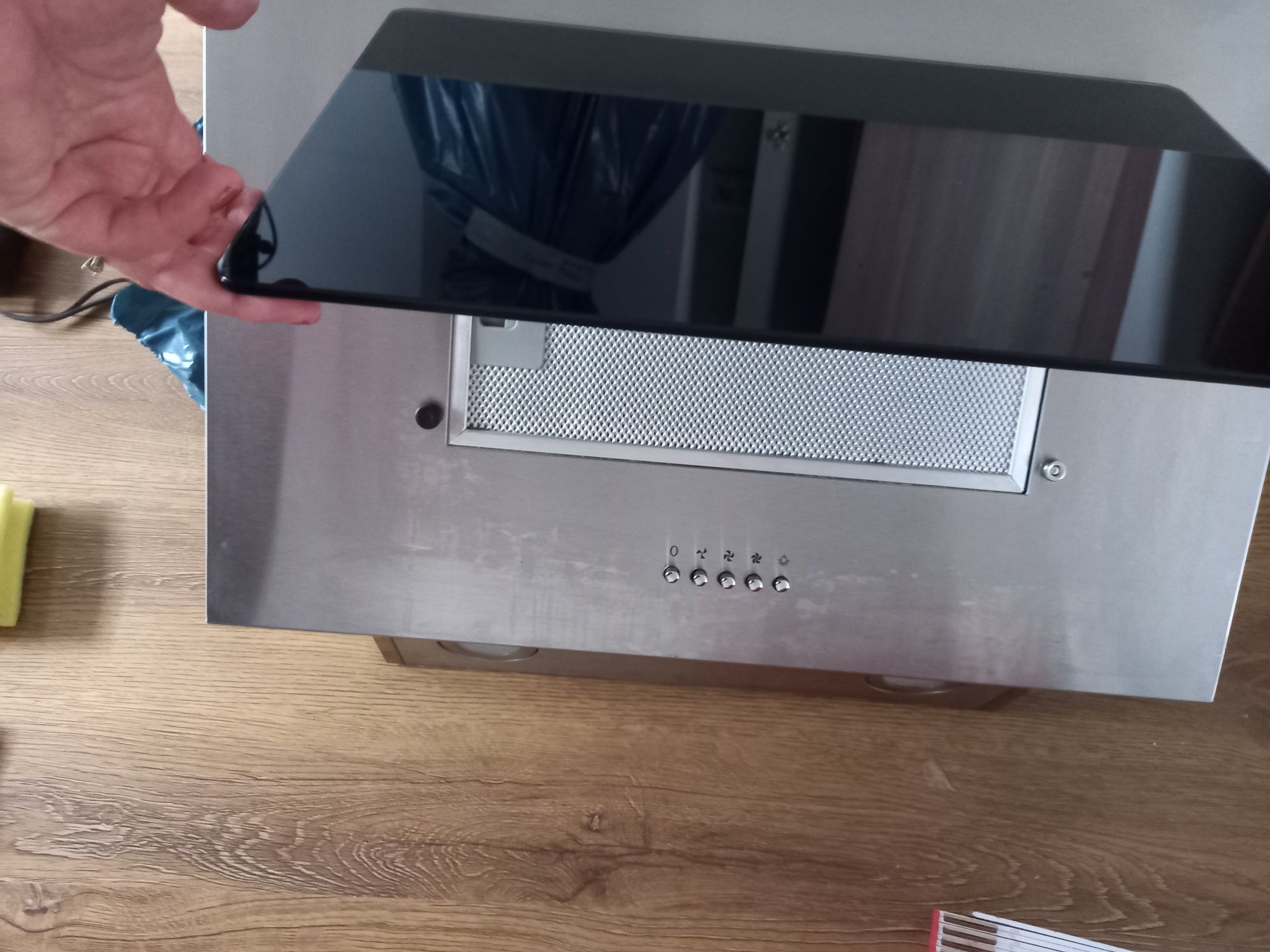 Hotă  Inox Respekta în stare foarte bună