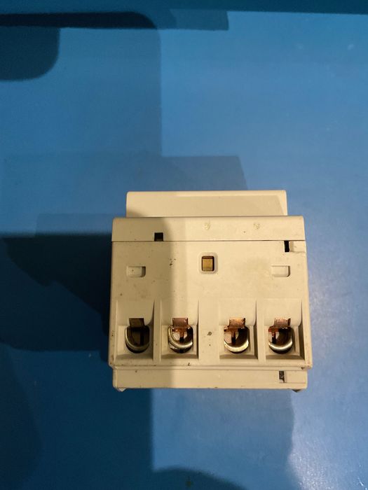 Модульный контактор ABB ESB 63-40