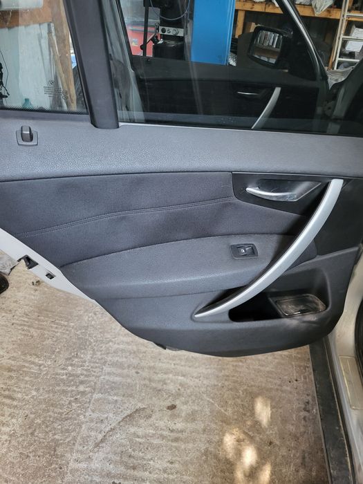 Седалки, салон, кори за врати за BMW E83 X3