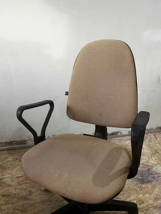 Кресло офисное компьютерное