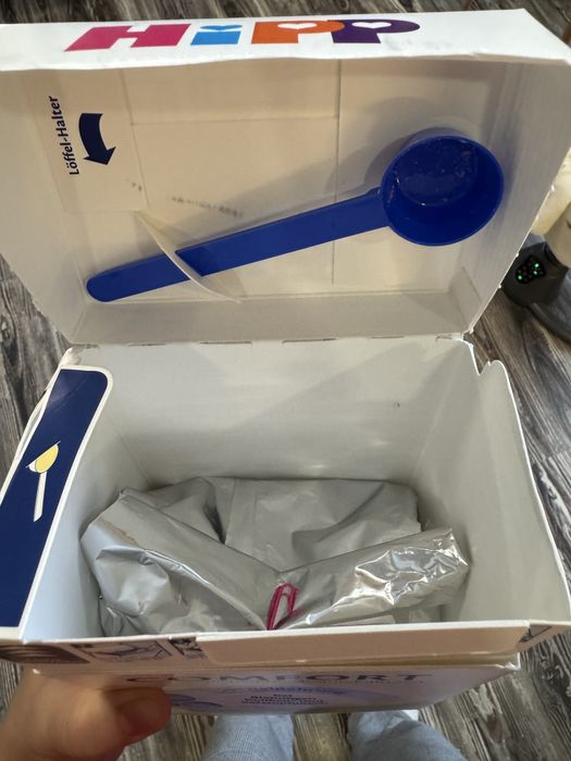 ПОДАРЯВАМ!! Адаптирано мляко HIPP Comfort