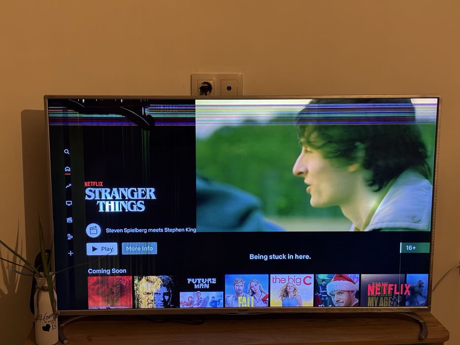 Телевизор LED Smart Sharp, 49" (123 см), 49UI8762ES, 4K Ultra HD