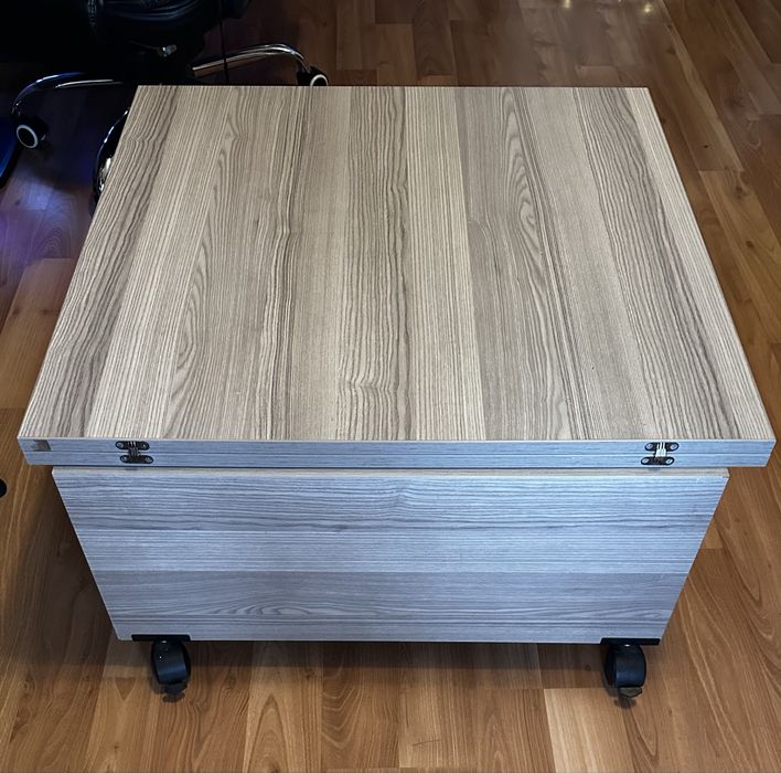 Маса с повдигащ механизъм