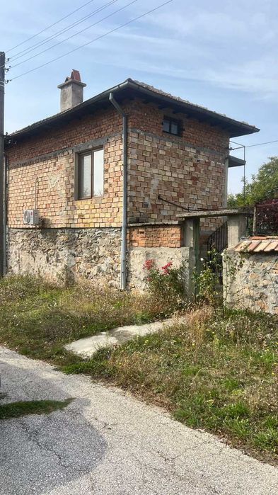 Ексклузивно! Двуетажна къща в село Дюлево