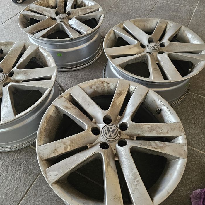 17 5x100 7.0 J ET 38 57.1 70 Джанти VW оригинални