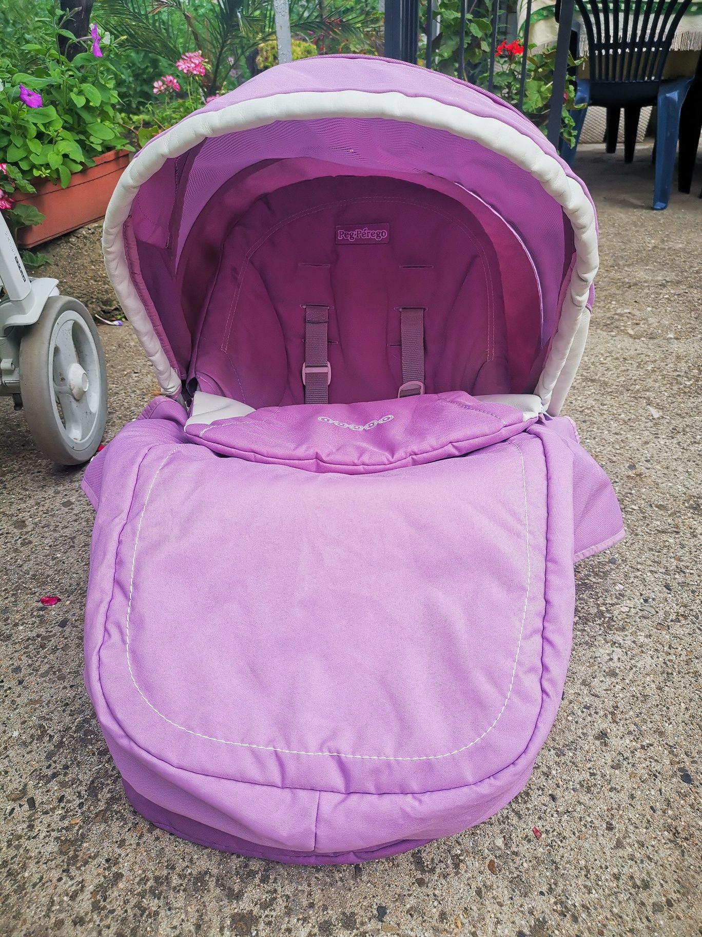 Бебешка количка Peg Perego и Кошче за новородено