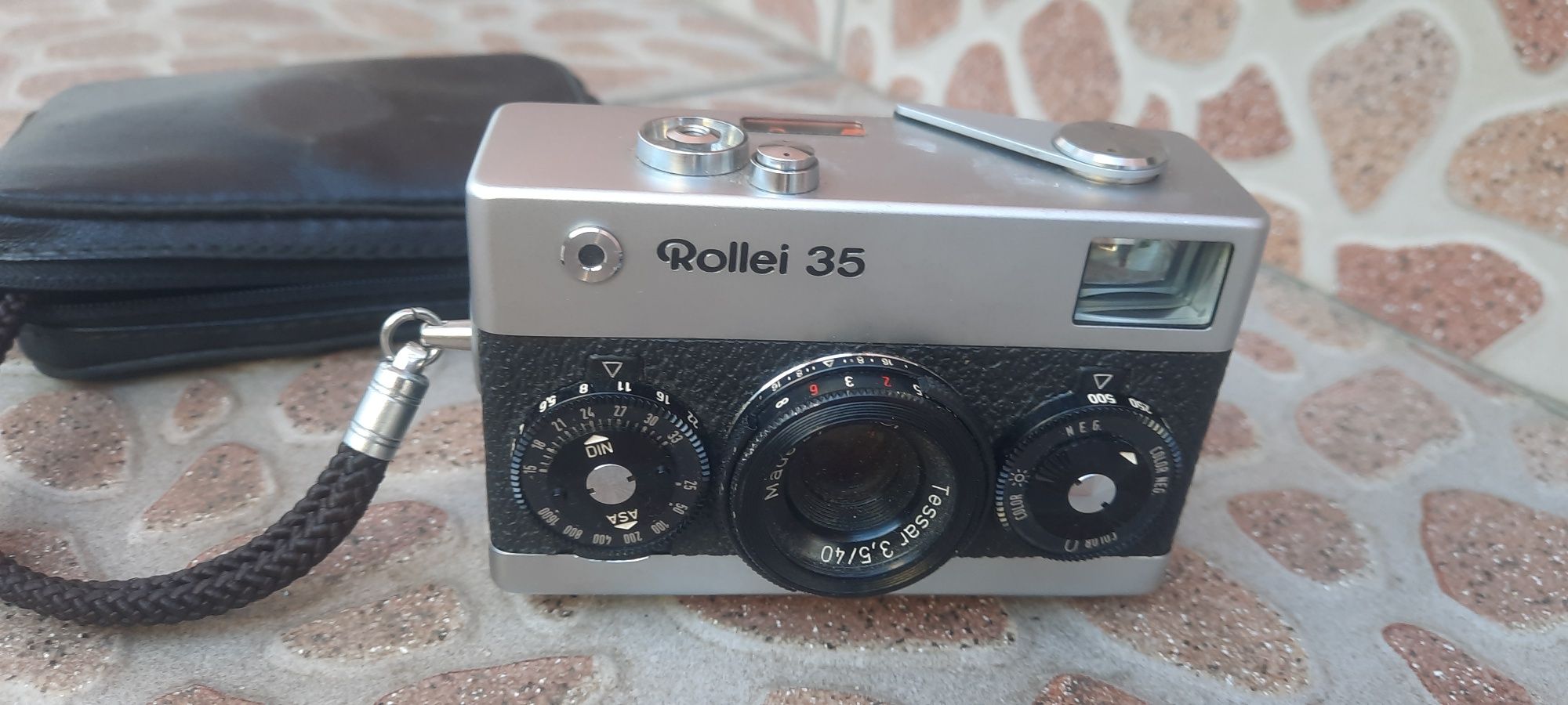 Фотоапарат  Rollei 35